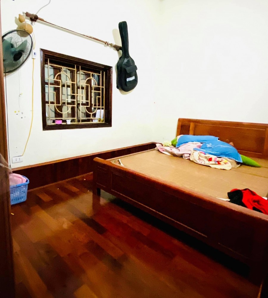 Trung tâm Cầu Giấy 30m ra MP phân lô ô tô kd sầm uất nhà mới đẹp long lanh. LH 0902224679