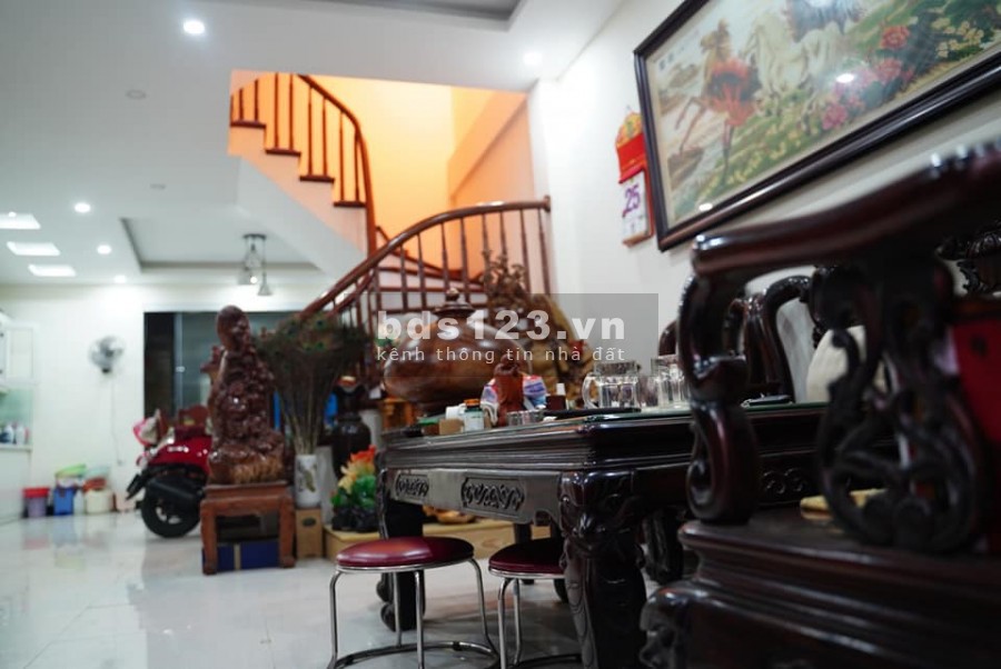 Bán nhà Khâm Thiên thuận tiện KD nhỏ DT 70m2 nội thất hiện đại giá mùa covit 4.99 tỷ