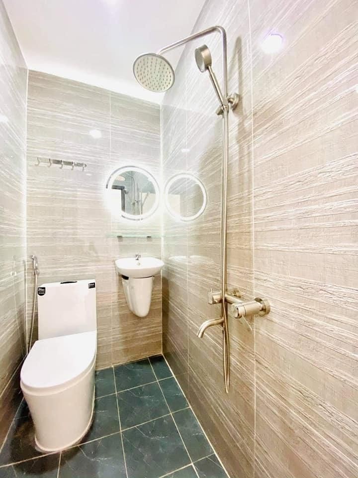Nhà Quang Trung, Gò Vấp. Giảm 400TR,3 Tầng, Ngang 7m Giá Trị, Ngay Trung Tâm