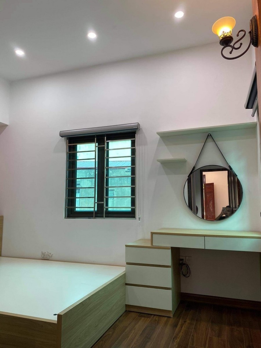 Bán nhà 5 tầng phố Khâm Thiên, Đống Đa ngõ thẳng đẹp, nhà mới Koong chỉ 5.5 tỷ