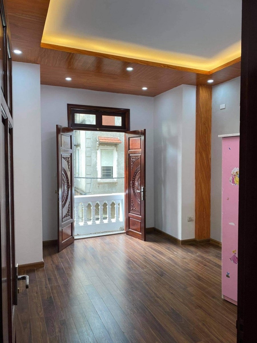 Bán nhà 5 tầng phố Khâm Thiên, Đống Đa ngõ thẳng đẹp, nhà mới Koong chỉ 5.5 tỷ