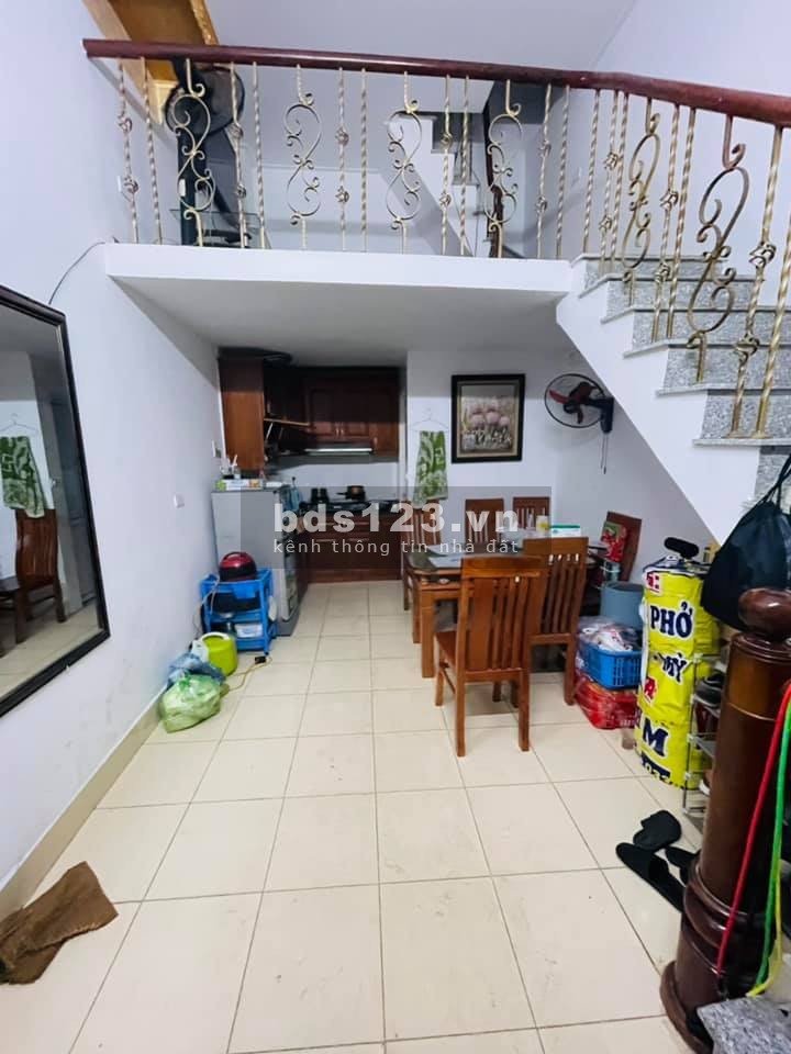 Nhỉnh 2 tỷ có nhà đẹp Nguyễn Trãi Thanh Xuân 20m2 3 tầng, tặng full nội thất, ở ngay.