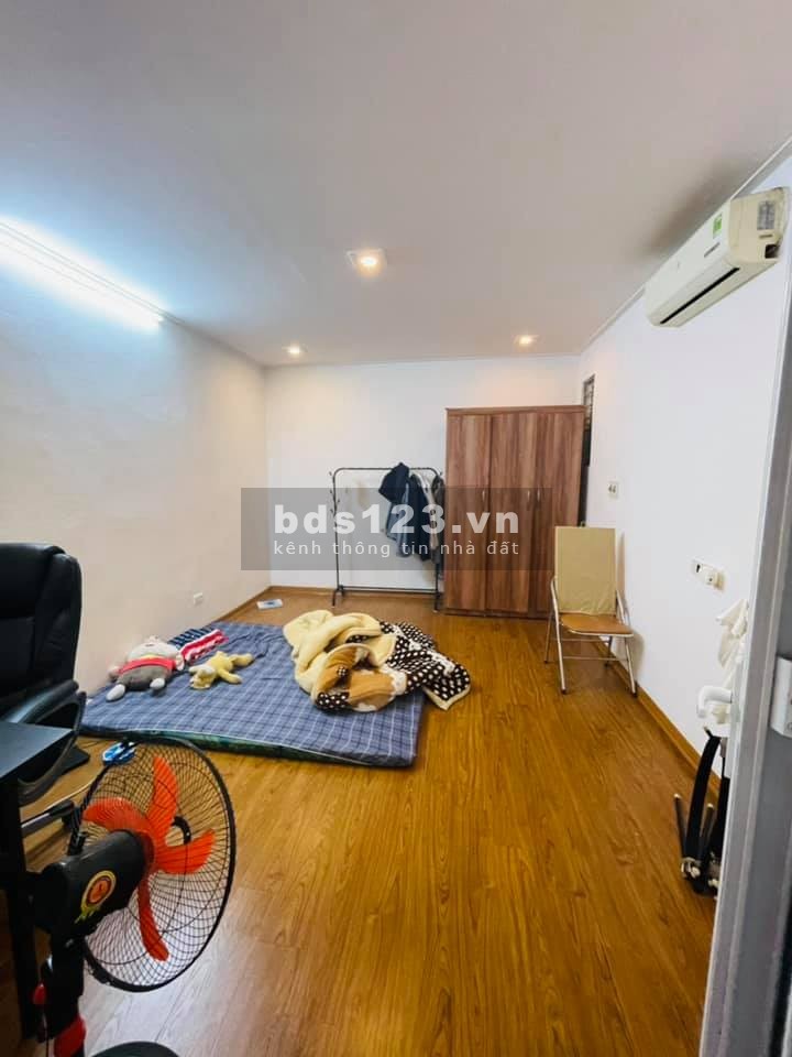 Nhỉnh 2 tỷ có nhà đẹp Nguyễn Trãi Thanh Xuân 20m2 3 tầng, tặng full nội thất, ở ngay.