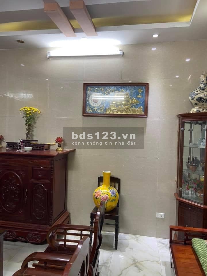 Bán nhà Ngõ Chợ Khâm Thiên, diện tích 46m2, công năng đầy đủ, giá bán 1.75 tỷ