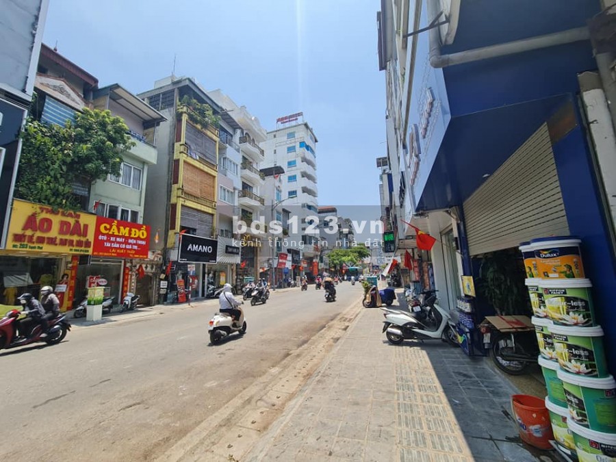 Nhà Mặt Phố Hồng Mai, 3 mặt ngõ, ô tô tránh, diện tích 80m giá bán 13 tỷ