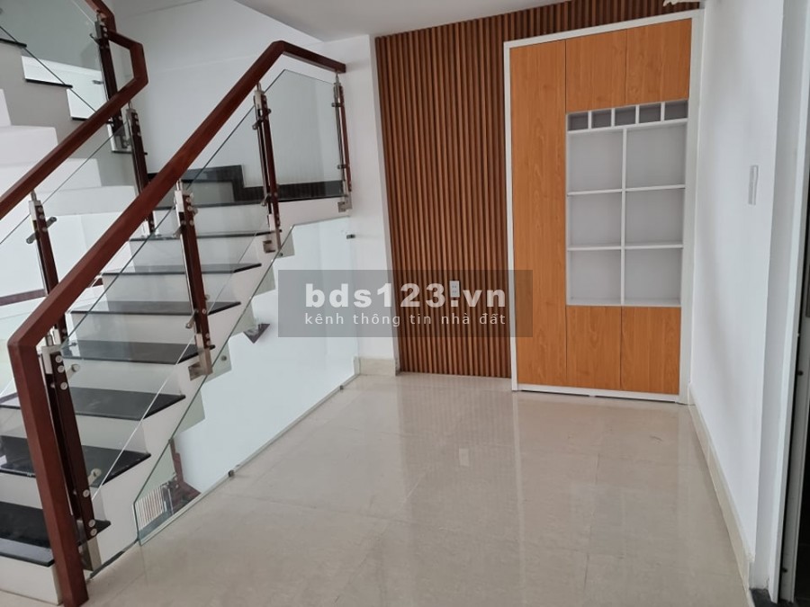 Bán Nhà hẻm xe hơi 5 tầng giá rẻ chỉ 5.5 tỷ Tô Ngọc Vân phường Thạnh Xuân Quận 12