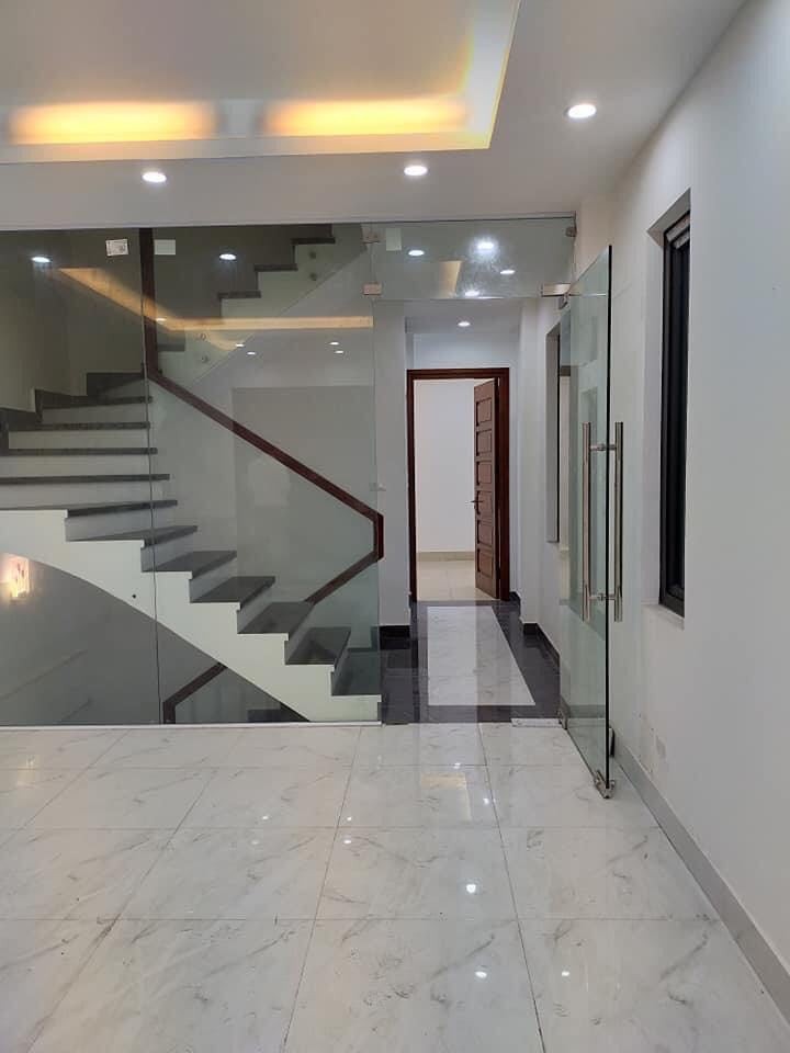 Nhà phố Lê Thanh Nghị, ô tô, kinh doanh diện tích 70m2 mt 4m, chỉ 16 tỷ