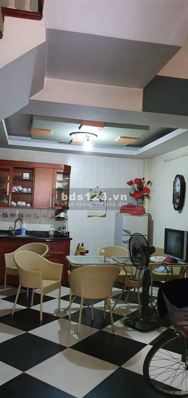 Bán nhà Khương Trung diện tích sử dụng 50m2 giá 6 tỷ Gara ô tô an sinh tốt