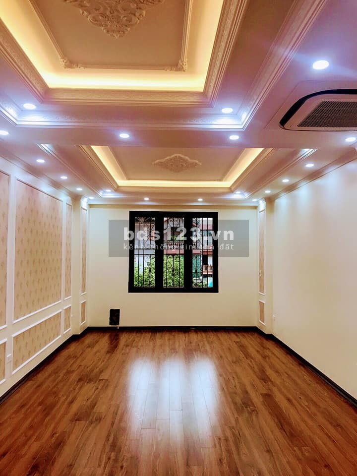 Bán Nhà Mặt Phố Chu Huy Mân Phường Phúc Đồng Siêu Đẹp Thang Máy Kinh Doanh Đỉnh 60m