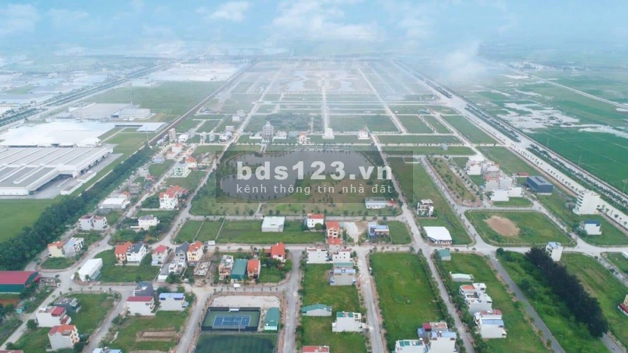 Bán lô A-LK08 đất đẹp trước mặt vườn hoa diện tích 100m2, liên hệ 0359859274