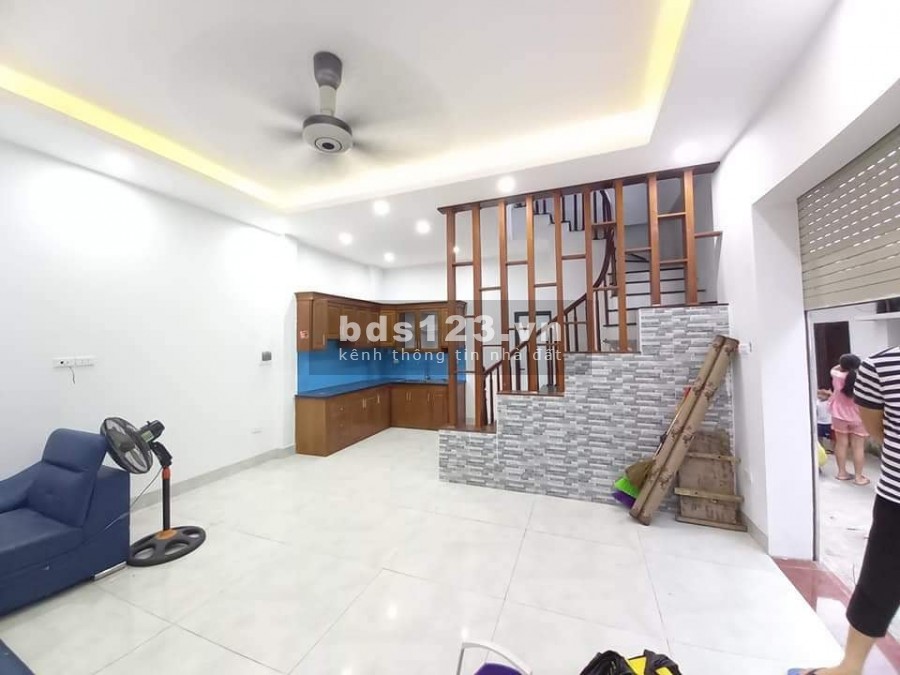 Bán nhà Tựu Liệt – Thanh Trì, Ôtô đỗ, dt 40m2, 5 Tầng, mặt 6m, giá chỉ 2.92 Tỷ
