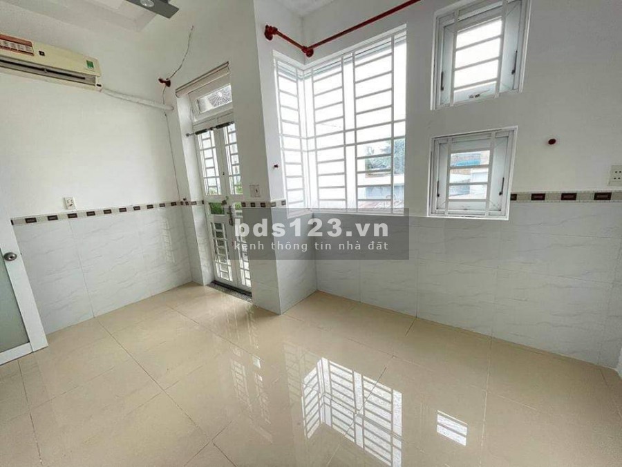 Bán gấp nhà quang trung gò vấp hẻm xẽ hơi vào ở ngay giá bán 4,5 tỷ, pháp lí chuẩn