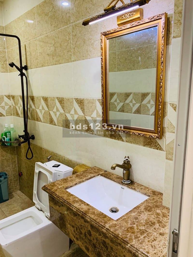 Biệt thự trung tâm Sài Gòn giá chỉ 8 tỷ tặng full…