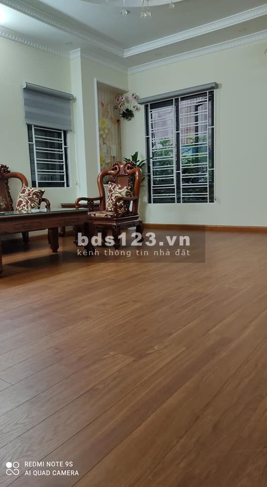 Nhà nguyên căn đẹp Cầu Giấy, phân lô ô tô đỗ cửa, dt 45m2, giá bán 6.9 tỷ