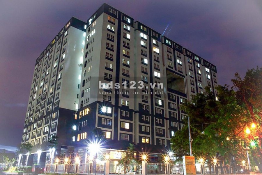 Bán nhà mặt tiền Lê Đức Thọ, dt 95m2, tặng thang máy Nhật, ngay Dream Home, giá 12.5 tỷ.