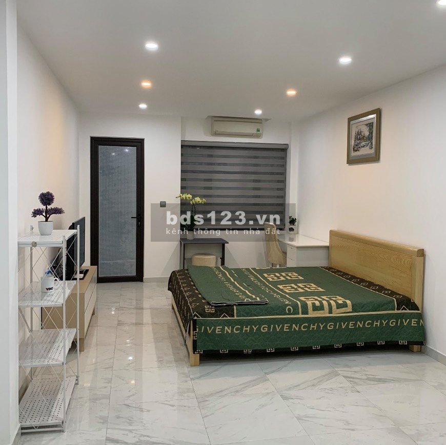 Bán nhà phố Chùa Bộc, Quận Đống Đa diện tích sử dụng 40m2, 5 tầng, giá bán 5.4 tỷ