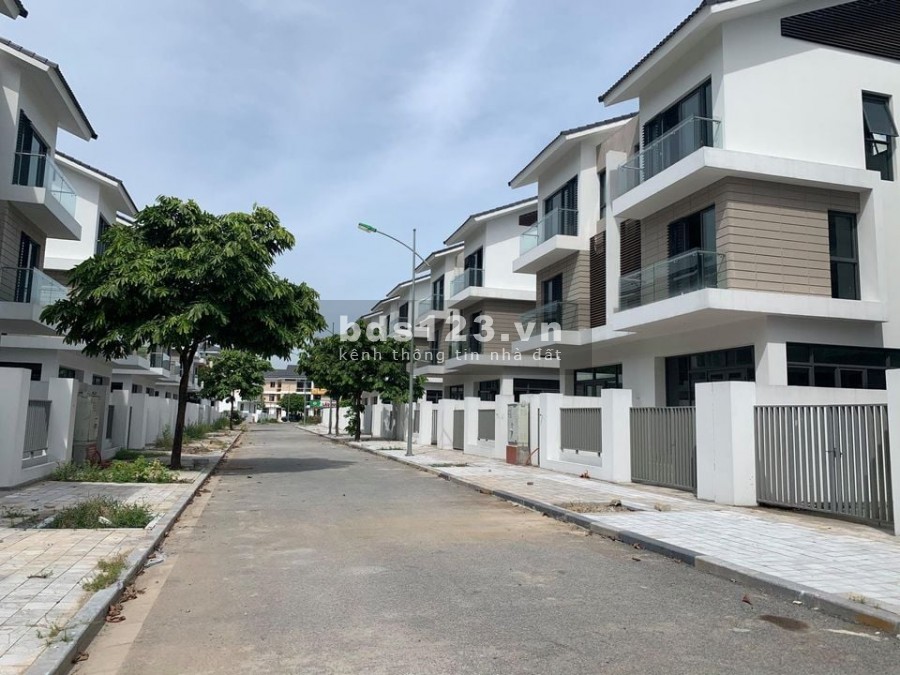Biệt thự Sol Lake Villa, CĐT Nam Cường, CK8%, LS0%-18T, công viên 6ha, ngã 4 Vành đai 4-Tố Hữu
