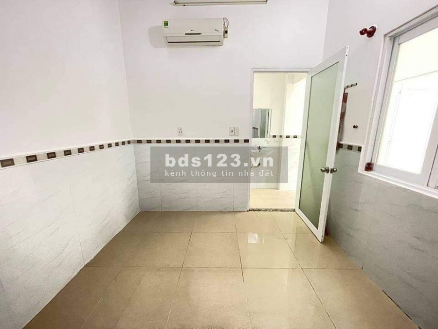 Bán gấp nhà quang trung gò vấp hẻm xẽ hơi vào ở ngay giá bán 4,5 tỷ, pháp lí chuẩn