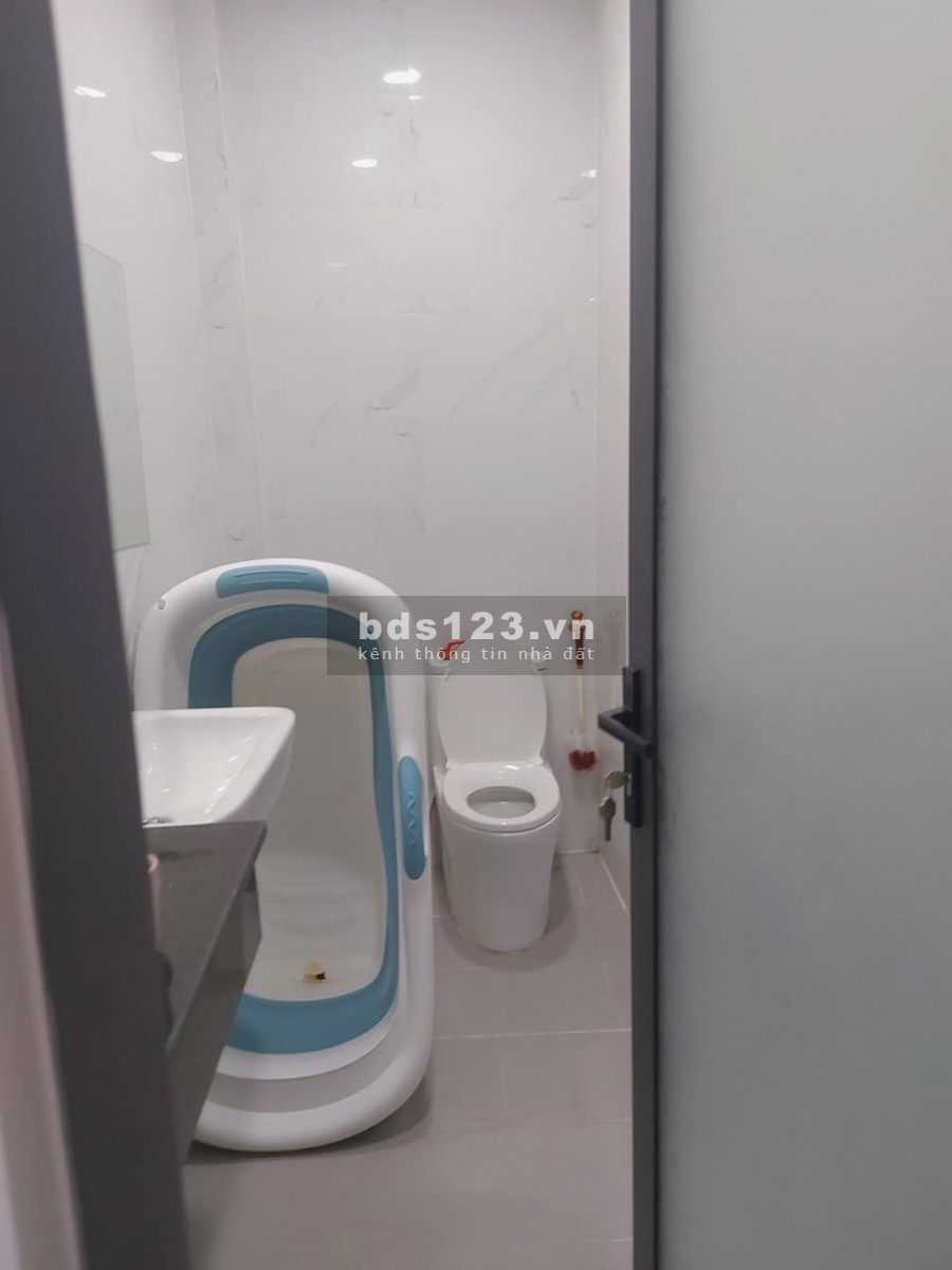 Nhà 4 tầng kiên cố. Vài bước chân ra mặt tiền Lê Trọng Tấn giá bán nhanh 4,5 tỷ