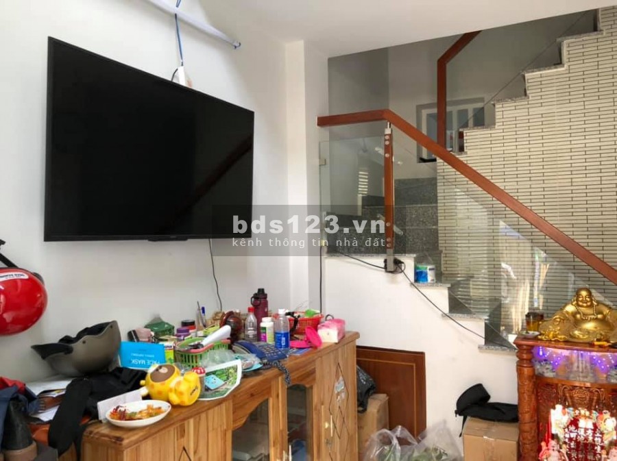 Bán nhà Phan Huy Ôn, con đường cực hot - siêu hiếm nhà bán, dt 35m2 giá chỉ 5.8 tỷ
