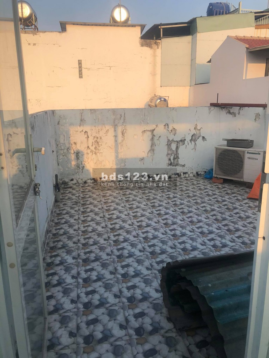 Nhà 4 tầng kiên cố. Vài bước chân ra mặt tiền Lê Trọng Tấn giá bán nhanh 4,5 tỷ