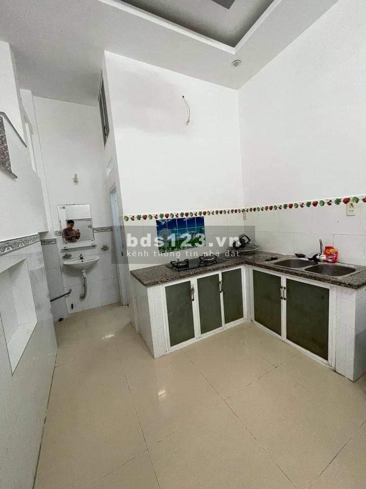 Bán gấp nhà quang trung gò vấp hẻm xẽ hơi vào ở ngay giá bán 4,5 tỷ, pháp lí chuẩn