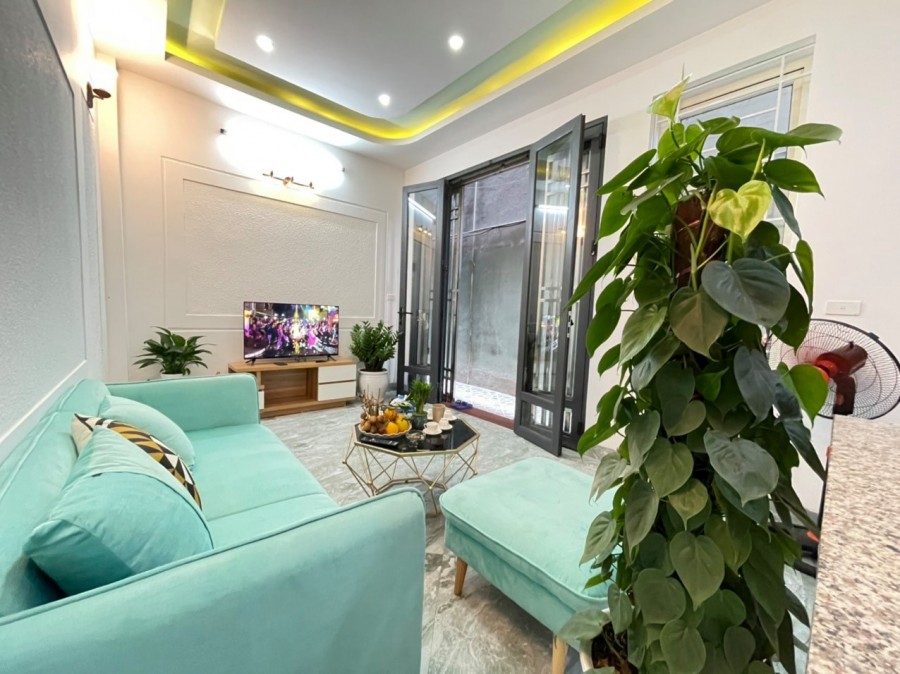 Nhà bán nguyên căn Xuân Đỉnh, diện tích 40m2, 5 tầng, chuẩn đẹp, MT 6m, giá 3.95 tỷ