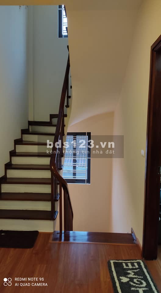 Nhà nguyên căn đẹp Cầu Giấy, phân lô ô tô đỗ cửa, dt 45m2, giá bán 6.9 tỷ