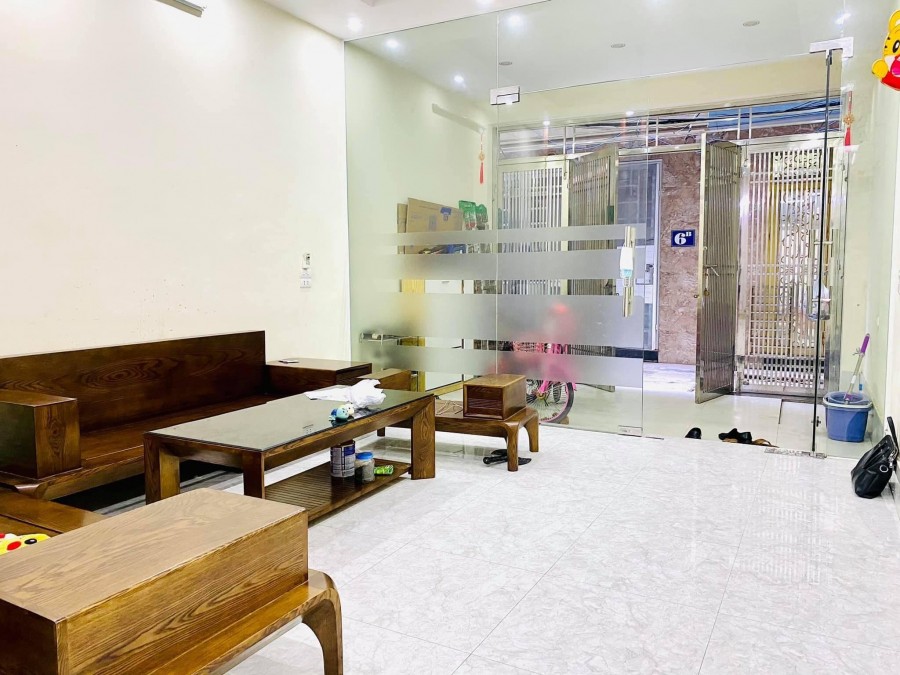 Trung tâm Cầu Giấy 30m ra MP phân lô ô tô kd sầm uất nhà mới đẹp long lanh. LH 0902224679