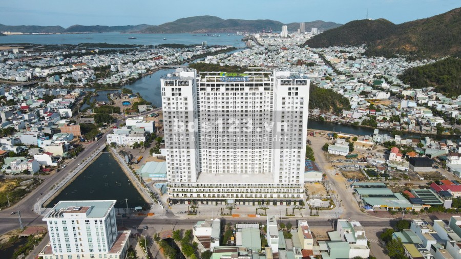 Bán căn hộ view sông ngay trung tâm Quy Nhơn, dt 64m2, 2pn Lh 0355541445