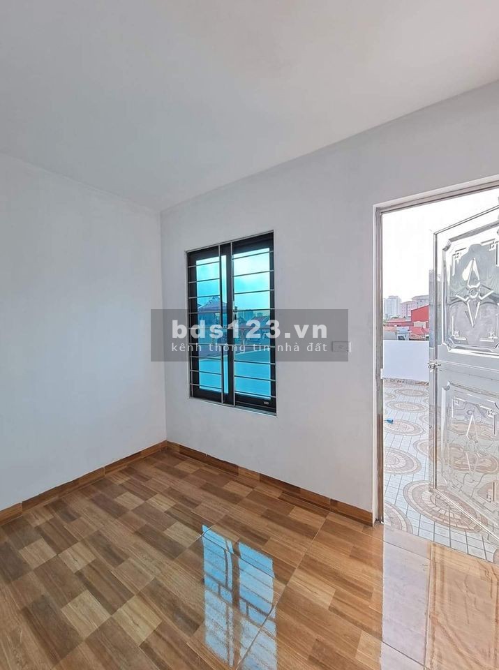 Bán nhà đường Phùng Chí Kiên, Cầu Giấy dt 33m2, 6 tầng ô tô, kinh doanh