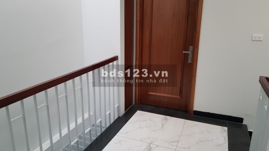 Cho thuê nhà riêng Xuân Đỉnh: DTSD 600m2, có hầm, có thang máy, giá 50 triệu/tháng