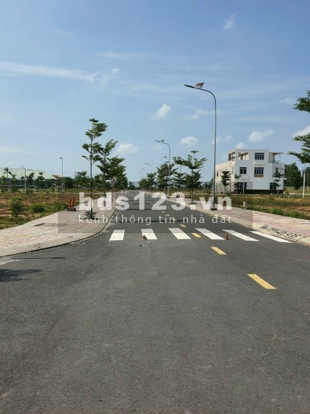 Đất rẻ đầu tư trung tâm hành chính Bến Cát ĐH Việt Đức chỉ 850 triệu, diện tích đa dạng