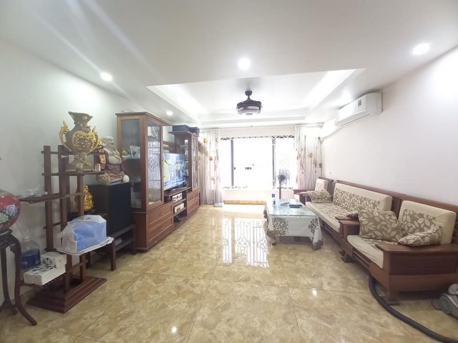Bán nhà mới Vũ Xuân Thiều, sân rộng thang máy, dt 120m2, 5 tầng, giá bán 10 tỷ