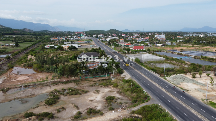 Siêu phẩm đón đầu khu kinh tế Bắc Vân Phong hàng cực hiếm, sổ đỏ chính chủ