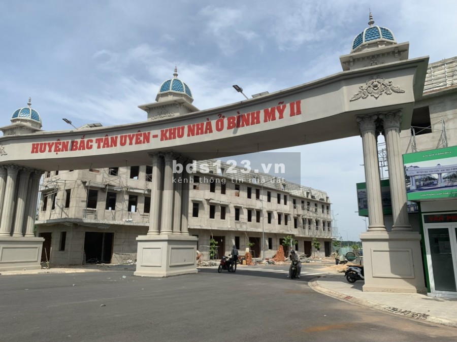 Mặt tiền đường DT742, Đối diện cổng VSIP 2 mở rộng, thanh toán nhiều đợt không lãi suất