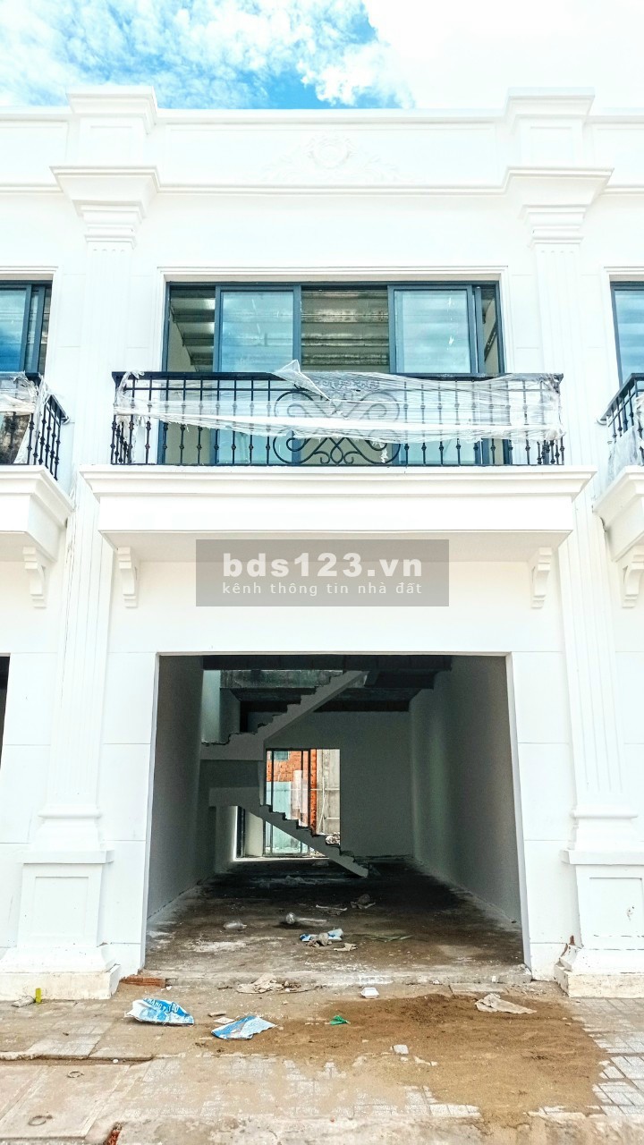 Sở hữu 2 căn shophouse ngay chợ trung tâm nhận ngay ưu đãi cực khủng tháng 8