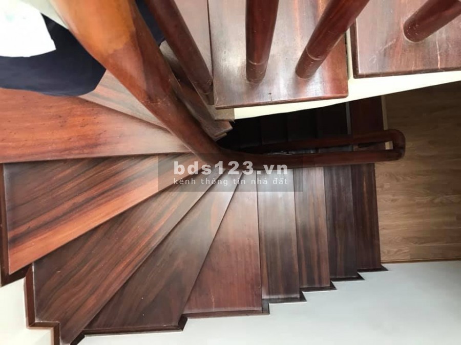 Bán nhà Nguyễn Khang, Hoa Bằng phân lô kinh doanh 100m mặt tiền 9m giá rẻ