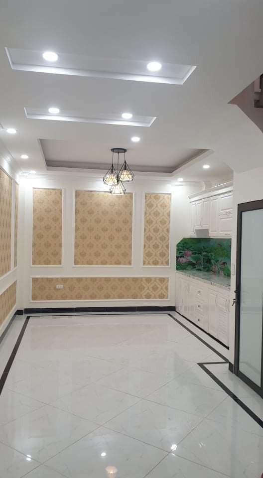 Bán nhà Khương Trung, Thanh Xuân, dt 40m2 5 tầng, mt 5m, giá chỉ 3.75 tỷ. LH 0966456918.