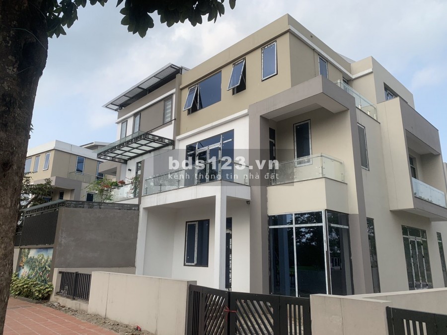 Biệt thự Đặng Xá - Vị trí vàng kết nối đi các tỉnh phía Đông Nam, pháp lí đầy đủ