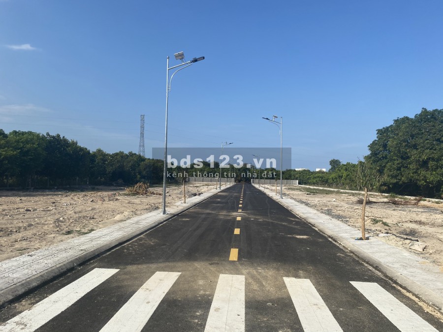 Bán đất nền Cam Thành Bắc, giá chỉ từ 6,9 triệu/m2, cách đầm 900m, cách QL 1A 500m