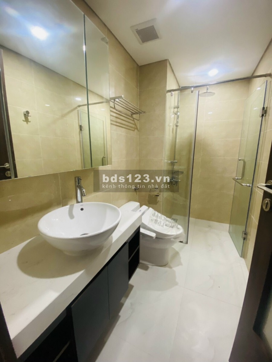 Tây Hồ Residence căn hộ 2PN dt 73m2 view Hồ Tây giá 3,7 tỷ(full vat+kpbt+nội thất)