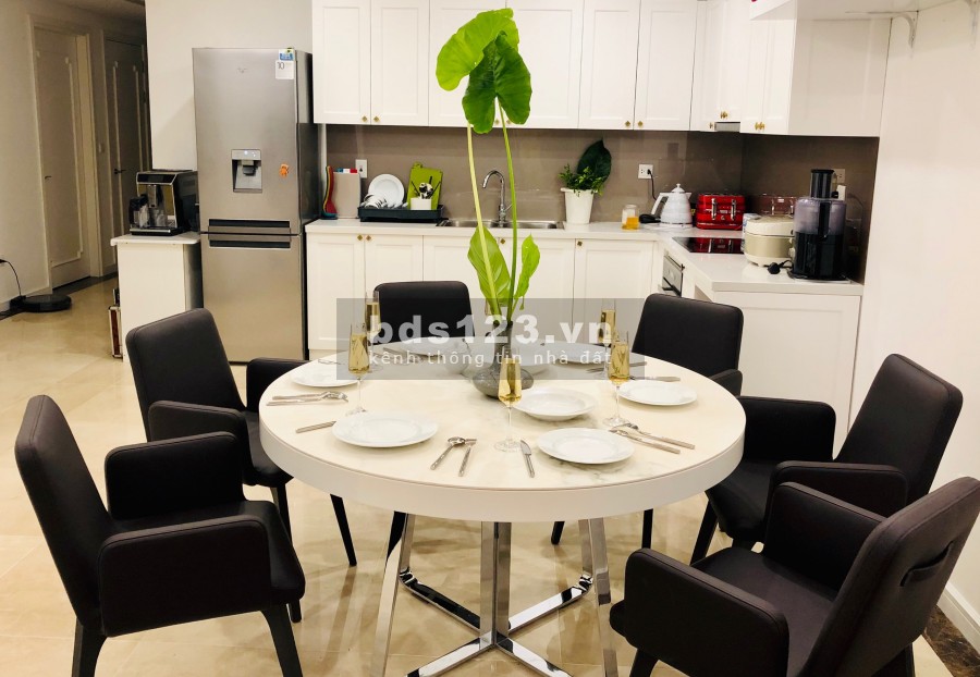 Bán CHCC D''. Le Roi Soleil, 114m2, 3 ngủ tòa A tầng cao, full nội thất. Giá LH 0973781843 Ánh