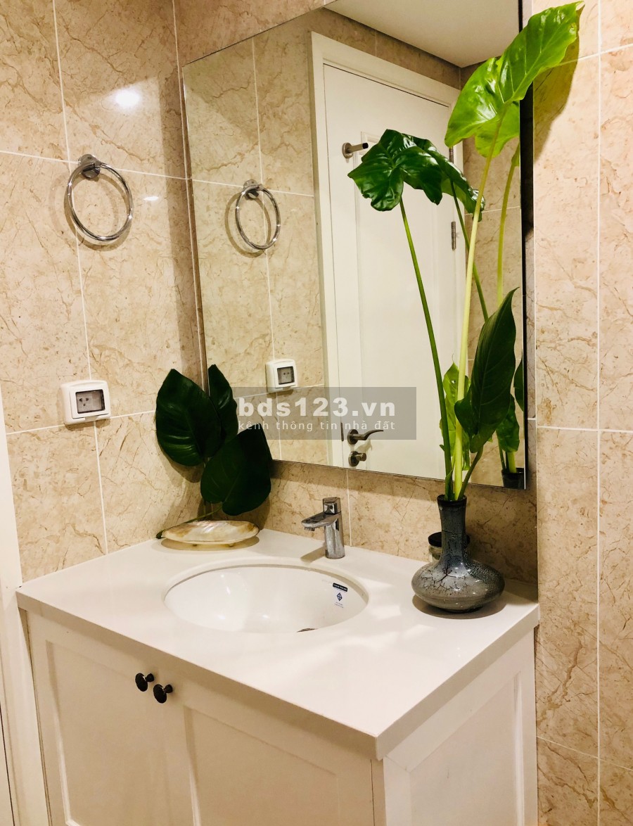 Bán CHCC D''. Le Roi Soleil, 114m2, 3 ngủ tòa A tầng cao, full nội thất. Giá LH 0973781843 Ánh
