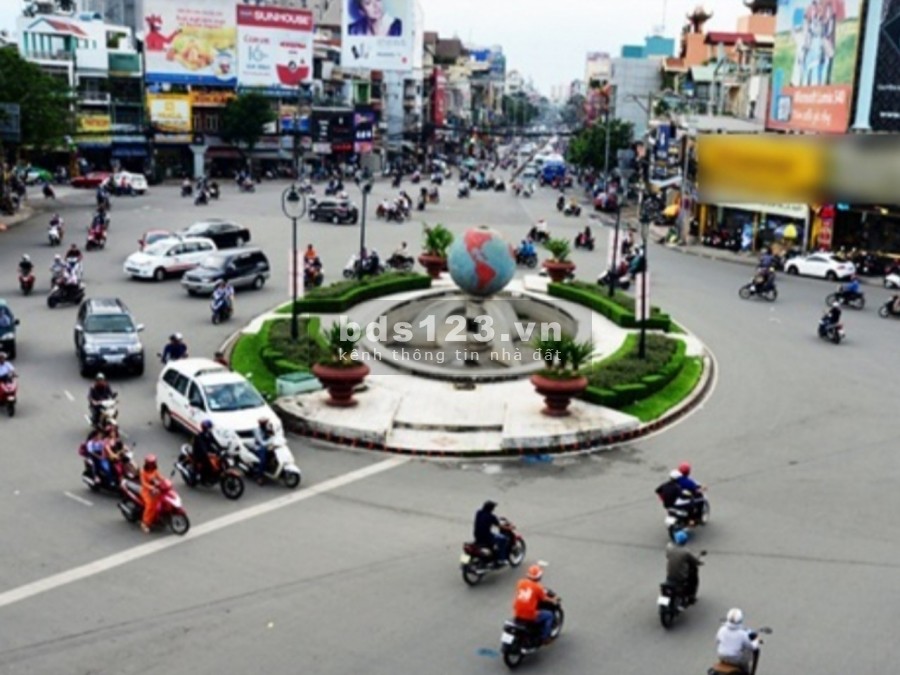 Nhà Quận Tân Bình, 3 căn mặt tiền vòng xoay Lăng Cha Cả, quanh 10 tỷ lhcc