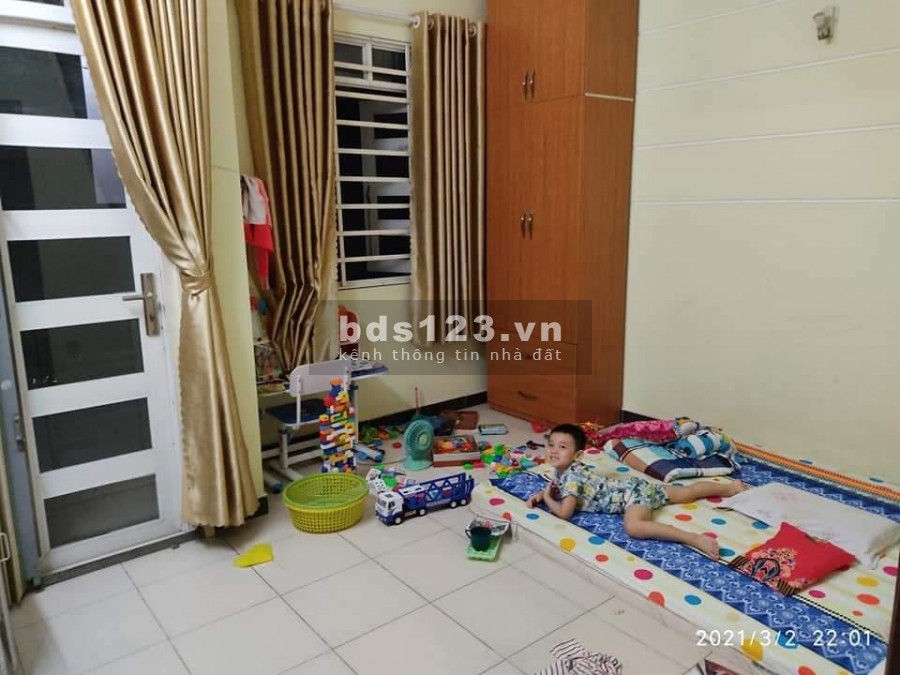 Nhà chỉ có 3.85 tỷ dt 33m2, 3 lầu gần trung tâm Aeon Mall, liên hệ 0909101469 (Quân)