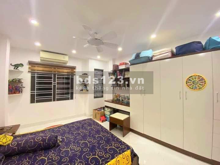 Chỉ hơn 3 tỷ mua được nhà 5 tầng tặng full nội thất đẹp như khách sạn