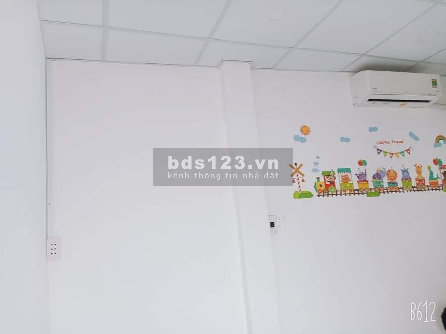 Bán nhà ngay chợ Thị Nghè Xô Viết Nghệ Tĩnh, Bình Thạnh, dt 20m2, giá bán 2.1 tỷ