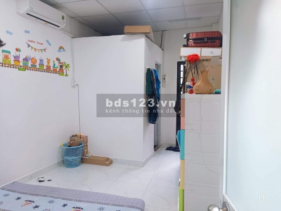 Bán nhà ngay chợ Thị Nghè Xô Viết Nghệ Tĩnh, Bình Thạnh, dt 20m2, giá bán 2.1 tỷ