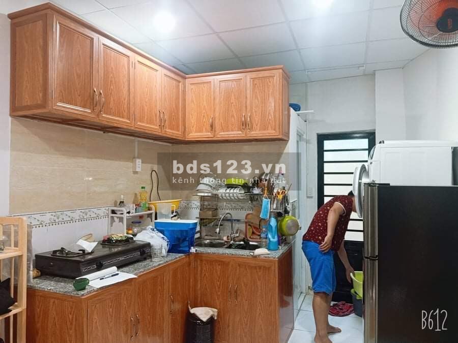 Bán nhà ngay chợ Thị Nghè Xô Viết Nghệ Tĩnh, Bình Thạnh, dt 20m2, giá bán 2.1 tỷ